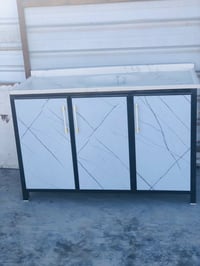 التاجي شارع عمشه • خزائن • بيع سريع