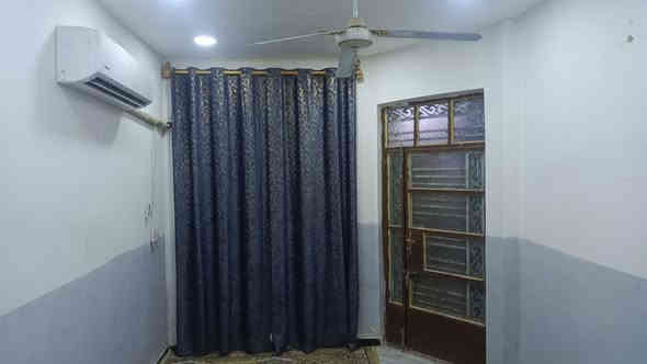 السلام عليكم بيت البيع البلديات الضباط الثانيه اول فرع عن شارع لعام معه محل ***********
