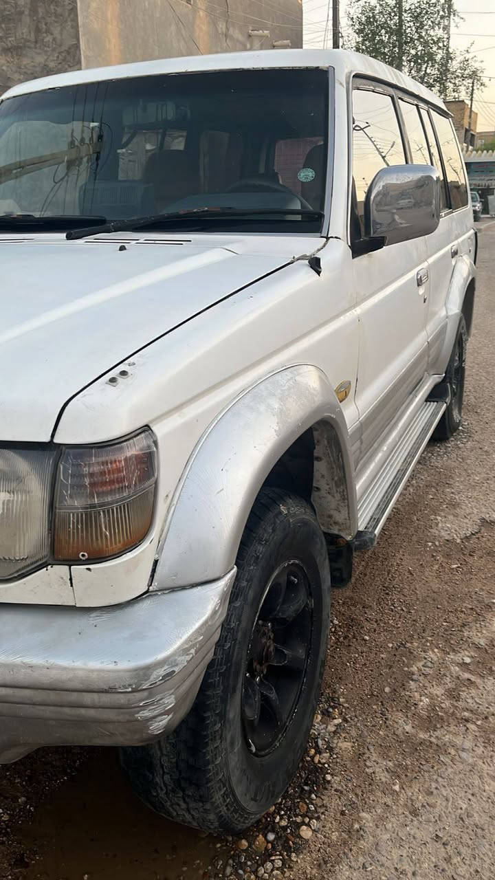 سلام عليكم
باجيرو مؤديل 1995 رقم اربيل سياره كير ومحرك محور لگزز 
سعر السياره 35 ورقه وبيها مجال 
مكان السياره محافظه ميسان مركز المدينه 
رقم الهاتف ***********
