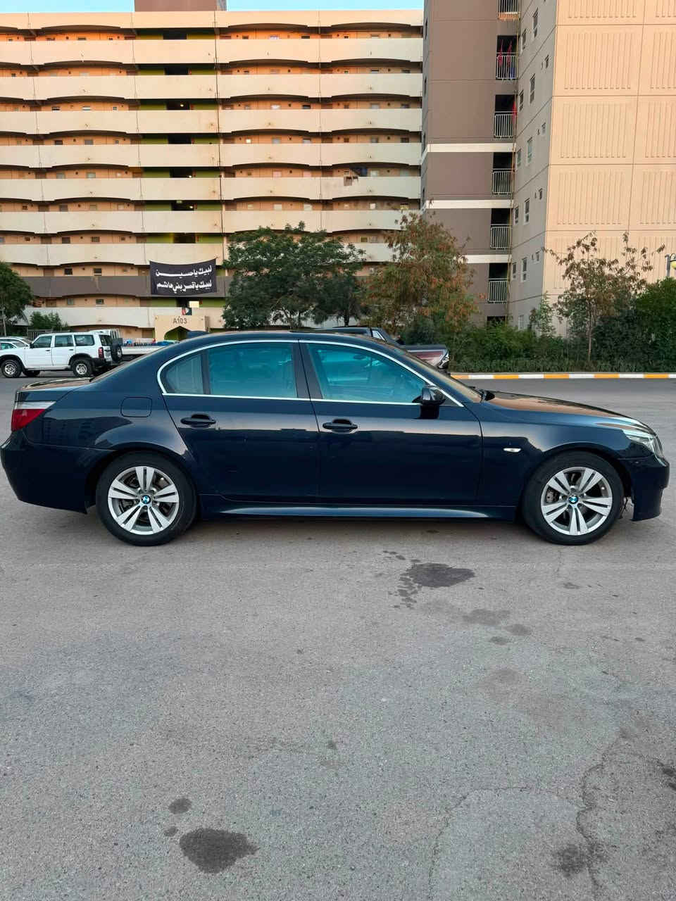 🇩🇪السلام عليكم اخوان BMW E60 2008 للبيع 🇩🇪.
⚔️الون نيلي حبري 3 قطع صبغ جاملغ وباب السائق ونصف جاملغ 
⚔️الموديل 2008 بأسمي 
⚔️مكينه 3000 N52 نوزل قصر ارغب مكينه خير من الله 
⚔️كير تبترونك كوبرا خير من الله 
⚔️صدم امامي خلفي مبدله قبل فتره 
⚔️تبريد ميكانيكي خير من الله ❄️❄️
⚔️ويل كب وتخم تاير جديد 🛞🛞
⚔️سلايد روف طكتين 
⚔️مري شفط وقلاب 
⚔️كت M
⚔️تحكم ستيرن جهتين وستيرن كهرباء +كروز سرعه 🔜🔚
⚔️كشنات كهرباء فول تحكم + تتفئه 🥵🥵
⚔️شاشه وسطيه حجم الكبير 🖥️🖥️⚔️
⚔️خمس بردات بيبان وخلفيه كهرباء 🥅🥅
⚔️نقوصات السياره دجه اكسل+الدعاميه الخلفيه بيه كسر ⚔️
              🇮🇶🇮🇶🇮🇶مكان السياره بسمايه او الغدير 🇮🇶🇮🇶🇮🇶
💶💶💶السعر 114ورقه وبيه مجال للشراي 💶💶💶
📞📞📞رقم الهاتف ***********📞📞📞
