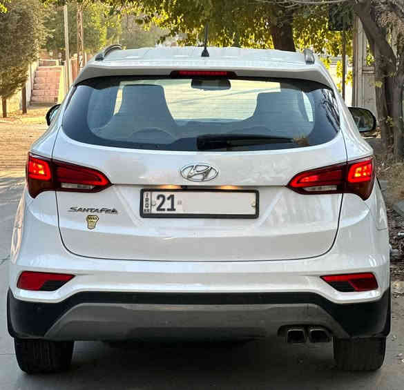 هوندا سنتافي 2018 السيارة خلیجي
 صفر شركة مواصفاتها كوشن كهرباء.
الگير والمكينة بشرط ما مفتوحات.
المواصفات: 4 سلندر، حاسة، إيكو، سپورت، 
گير ستيرن سوكان،
 3 خيارات كوشن.
مرايا شفط، كاميرا وتبريد مركزي.

💎 ســعــر ✅ ::  الــرد تلقائي 📮

السيارة يد وحدة من الشركة لحد هسه،
 وباقي بيها مفتاحين شركة،
 وكلشي بشرط، السنوية لحد 2029 
سونر مرافق 

رقم صاحب سيارة
***********
