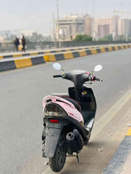 السلام عليكم ماكس عدله للبيع ممفتوحه وتزويد شوفت عينك سلف٥٥صالنصه أف أم قبق هندر سمارت دبلات يدات بريك وياله نجمه شيال كله مزود شلعه ومعدل فوال السعر ٦٧٥بيهه مجال بسيط العنوان بغداد تقاطع درويش خاص ماكو رقم لهاتف ***********
