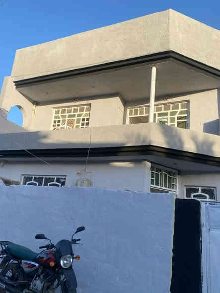 بيت للبيع بسبع نيسان دور ضباط قرب أسواق قصي 
 مستعجل على البيع 
سند 25 
مساحة 280 قرار محكمه 
رقم واتساب 
***********
