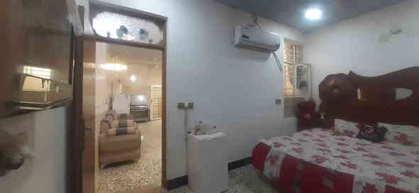 (بسم الله الرحمن الرحيم)
الدار للبيع مساحه 60 متر طابو زراعي سند 25
البيت بناء جديد شارعه عرضه 10 متار
 يتكون من غرفه وصاله ومطبخ ومغاسل 
الطابق الثاني فارغ بس سطح مطبك كاشي البيت جاهز 
ارضيه كاشي جدار سيراميك لفوك درج بورسلين 
بناء ابلوك اساس وسقف صب كونكريت 
خدمات مدارس مستوصف خط كيات كوفه 
سعره  وبي مجال مبايل ***********
