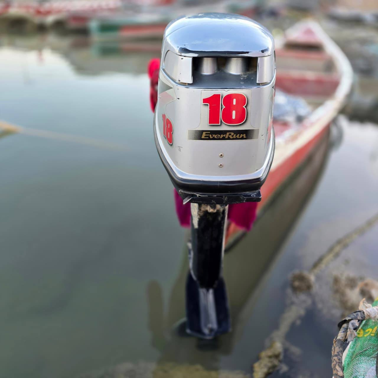 السلام عليكم  مكينه لبيع ام ١٨ ام جندي باب اول +مكينه نضيفه فول  ال يريد يجي خاص  ال تصال برقم***********
