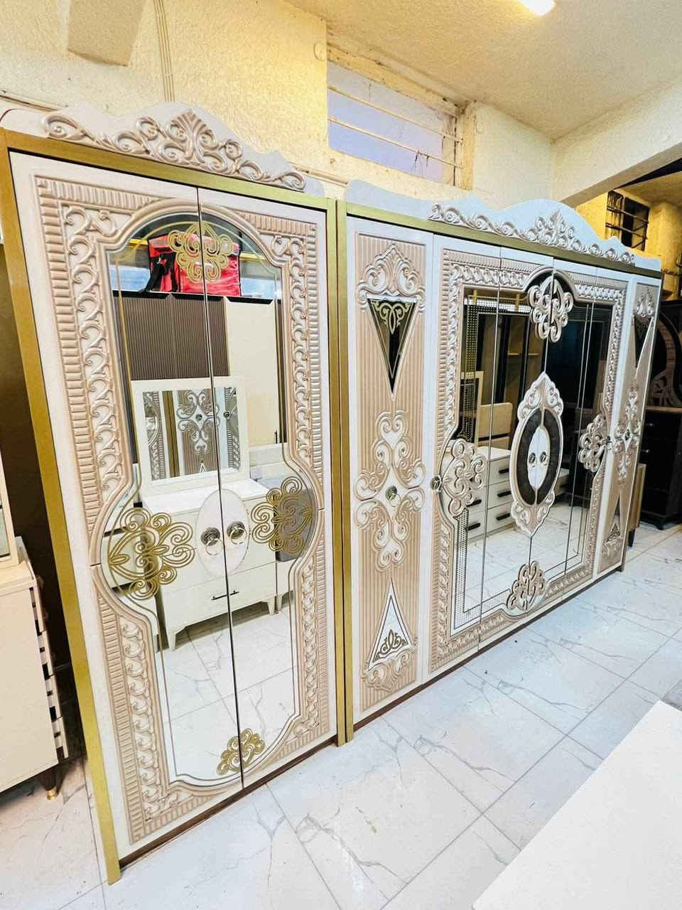 ‎غرفه نوم تركي عشر قطع ضخمه شغل ثقيل كلش للبيع‎ Singapore


**إذا كنت صاحب هذا الإعلان وتريد حذفه لأي سبب، رجاءا أرسل رسالة إلى الدعم الفني**