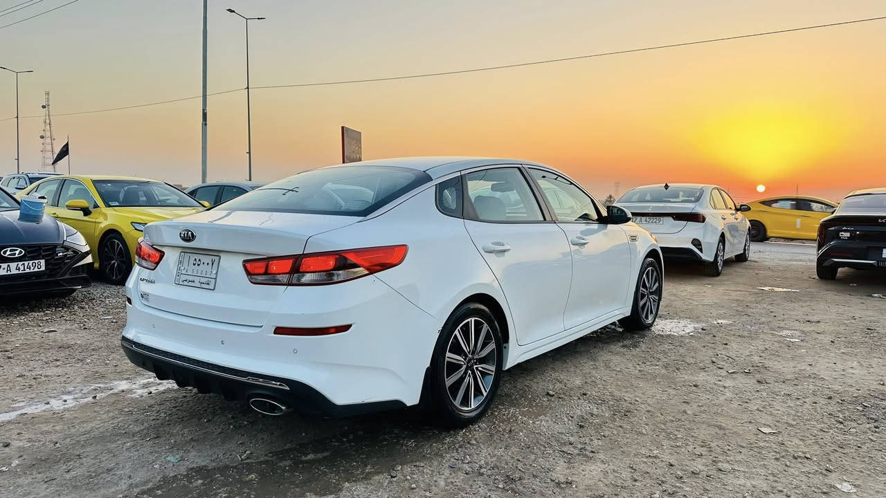 ابتما موديل 2019 خليجي
مرقم قادسيه. تحويل مباشر 
كفاله عامه. ماعدا بارد  خفيف جاملغ خلفي 
 حجم محرك 2000
ماشيه 140 الف 
الموصفات واضحه 
السعر 178$
العنوان الرميثه معرض اثير الجياشي 
***********
*********** 📞واتساب او الاتصال
