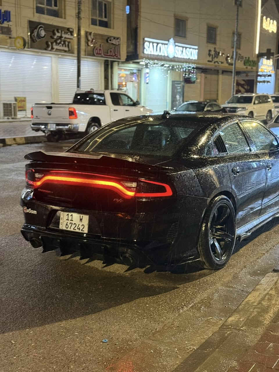 جارجر ٢٠١٦  Rt ماكس فول مواصفات بية دكمة سوبر تارك باك سيارة كلش جديدة بية دبات كورسا فتح وسد تخم تاير جديد 
باتري جديد حدادية جديدة من طول لطول ادامة جديدة يعني سيارة كاملة مكملة الحمدلله وارد كندي بية فقط بارد بجاملغ لكدام وجاملغ خلفي فقط رقم شاصي موجود بلمنشور تكدر تشوف صوره  سعره ١٧٩ وبي مجال بسيط لشراي مكان سيارة بلجنينة بشارع لبهو 
***********
