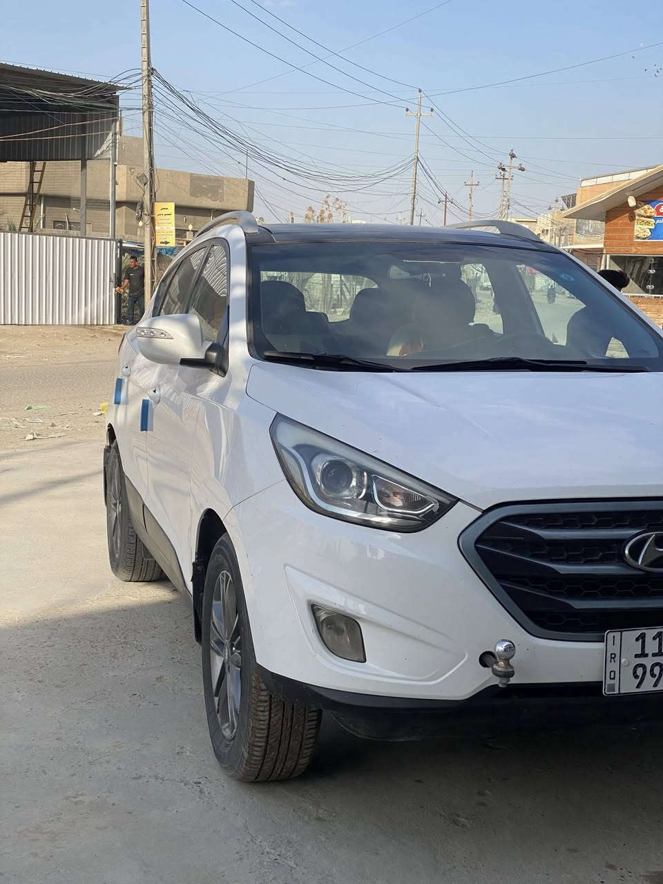 سلام عليكم
للبيع توسان2015 سياره كفاله من الصبغ فوول بنوراما السياره جديده رقم بغداد الجديد  السياره بأسم راعيها 
رقم :***********
السعر خااص
