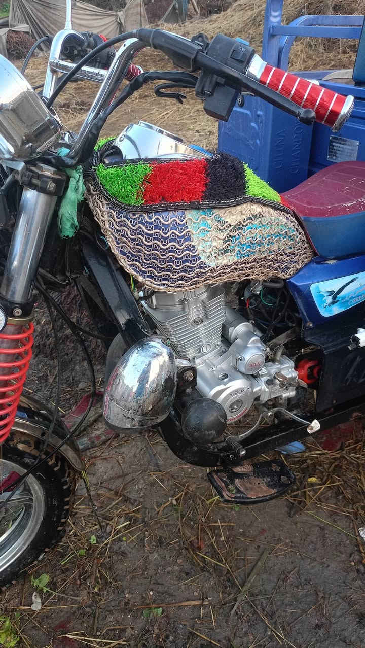 سلام عليكم ستوته للبيع موديل 23 ستوته نضيفه تكره سلف مكان شاميه سعر مليونين 400 وبيه مجال ***********
