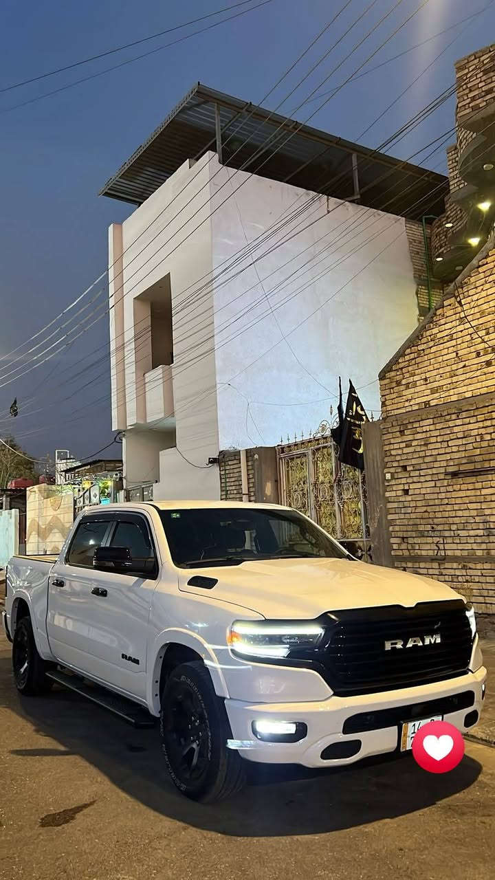 السلام عليكم رام 2025
فئة BIG HORN
محرك 6 سلندر 3.6 تنفس طبيعي
فول مواصفات ما عدا الفتحة 
ماشية 20 الف كيلومتر
رقم بصرة كتاب شهداء 
حادثها بنيد والجاملغ بارد 
السيارة جديدة بحالة الوكالة

مواصفاتها:  
رادار
تشغيل عند بعد 
حساسات امامية وخلفية
نقط عمياء 
مثبت سرعة
تحديد مسار
تنبيه خروج عن المسار
شحن التلفون لاسلكي
 شاشة كبيرة 
كشن كهربائي 
كشنات تدفئة 
ستيرن تدفئة 

السعر :335$

للتواصل:***********
