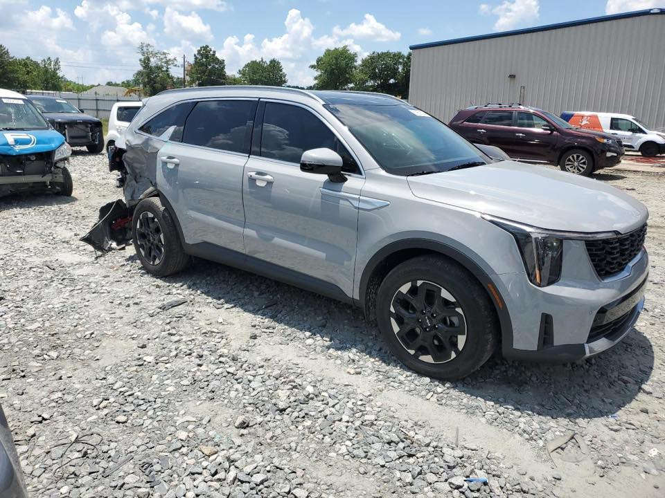 سلام عليكم
سورنتو 2025 
شهر وتوصل  ترهم شهداء  
الاستفسار ***********
