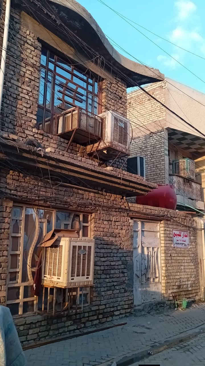 السلام عليكم بيت للبيع قطاع 15 مساحه 144 قريب على شارع الفلاح الاستفسار الاتصال ***********
