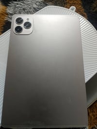 آيباد J11 • ١تيرا • كيبورد