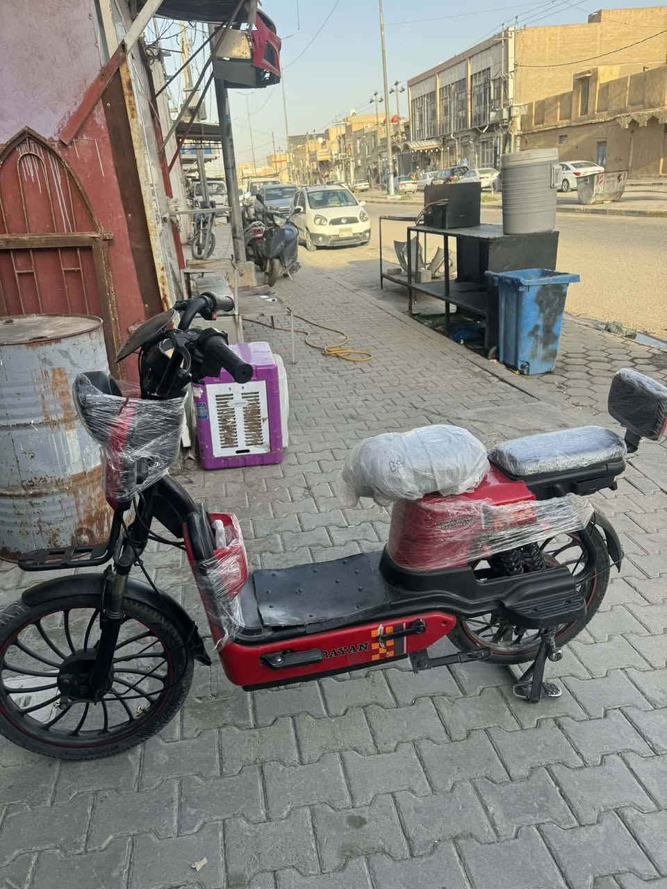 دراجه شحن شركه الريان بيها 3سرعه والسرعه مالته 60عدد البطاريات5السعر وياها ٢ سويجات بصمه مابيها  سعر 300وبيها مجال للشراي مكاني نجف رقمي***********
