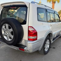 بايجيرو موديل ٢٠٠٦ محرك ٣٨٠٠ السياره نظيفه ومناقصها شي رقم بغداد الجدي...