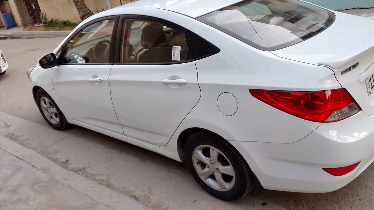 السلام عليكم اكسنت ٢٠١٣ بسمي مكفولة عدة شبر جوة قبق البانزين وشوية بلدوسة تدفئة تبريد تحكمات استيرن شاشة كامرة وباقي المواصفات السعر ١٠٣ مكانهة الغزالية رقم الهاتف ***********  
مدينة الغزالية
