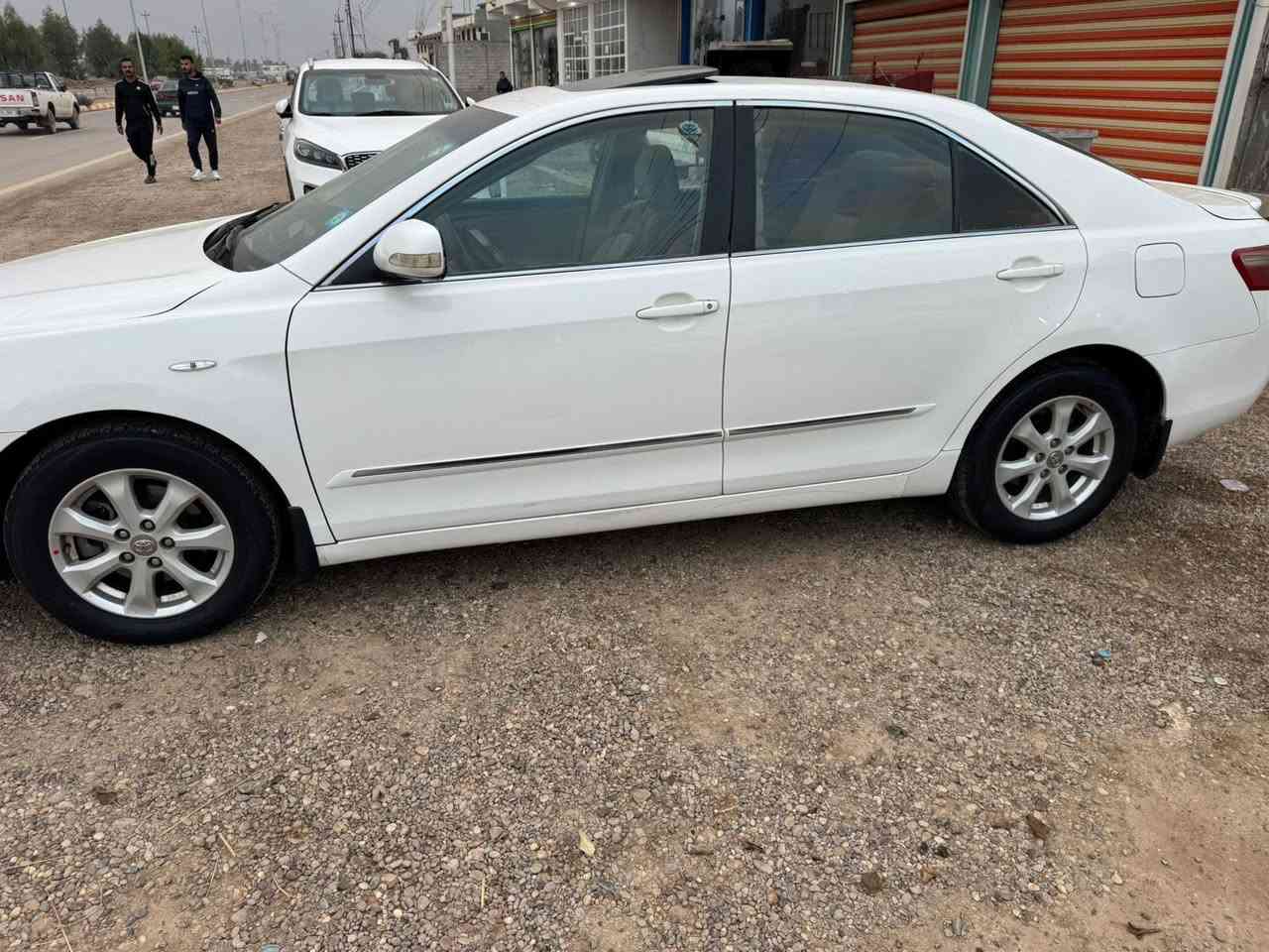 السلام وعليكم كامري 2009سياره مكفوله بي شوية صبغ جاملغ العكس السايق كير ومكينه مكفول صدر وحداديه تخم تاير المكان صلاح الدين فضاء بلد السعر 123وبيها مجال رقم تلفون ***********.   ***********
