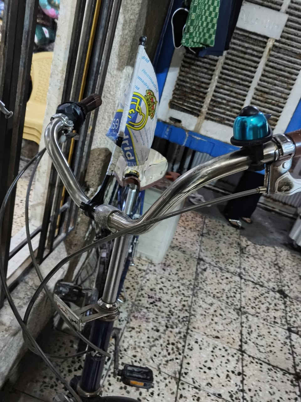 بايسكل بناتي حجم ٢٧ لون نيلي باله مال حاويه أمانه أخذته ١٤٠ إني عارضه ب٩٠ سيبايه بيه شخوط خفيفه من حاويه اجه ب سيبايه ويل بي عواج هم من حاويه انته تجي اعدلك ويل يرجع جديد وجوب جديد يصير ٩٥ إذا عليه تصليح إذا عليك ب ٨٥ وبي مجال
يمكن لاتصال عل واتساب ***********
