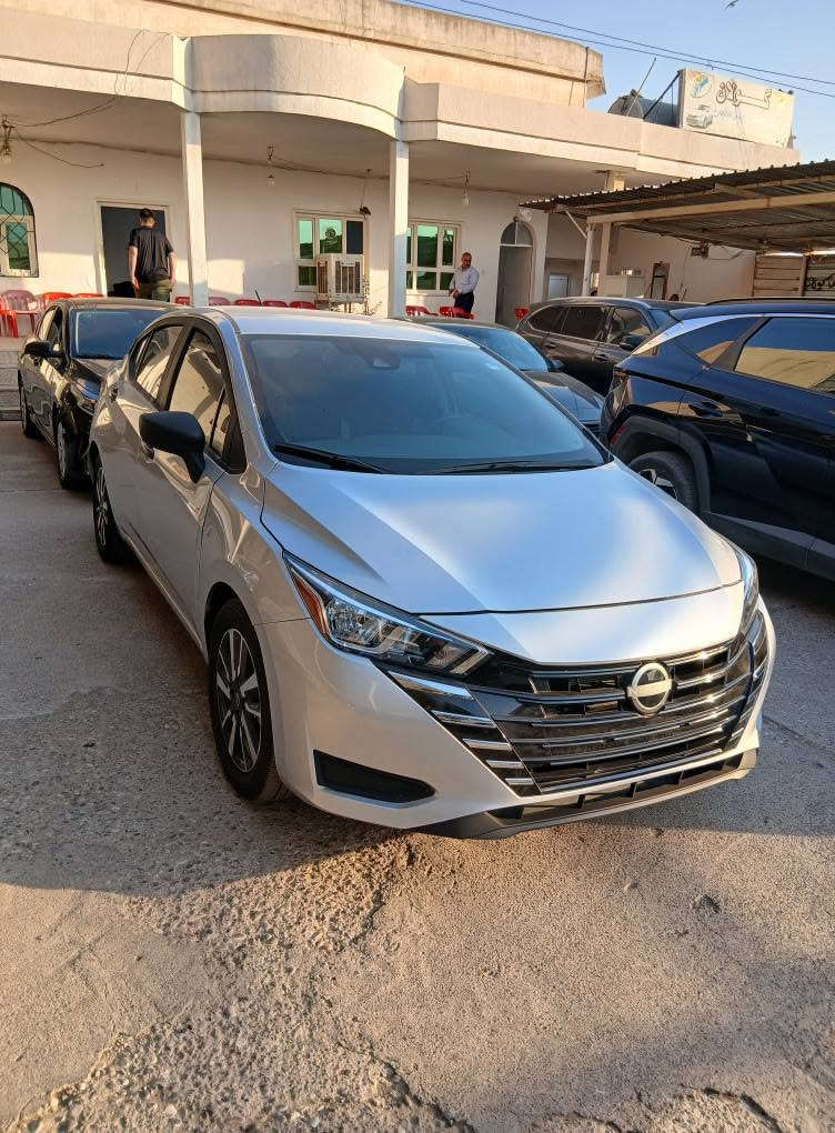 فيرسا 2025 قطعطين صبغ بدون دواخل بدون ايرباك 

ماشيه ٢ الف فقط 

***********

سعر 112 ورقه أربيل, العراق
