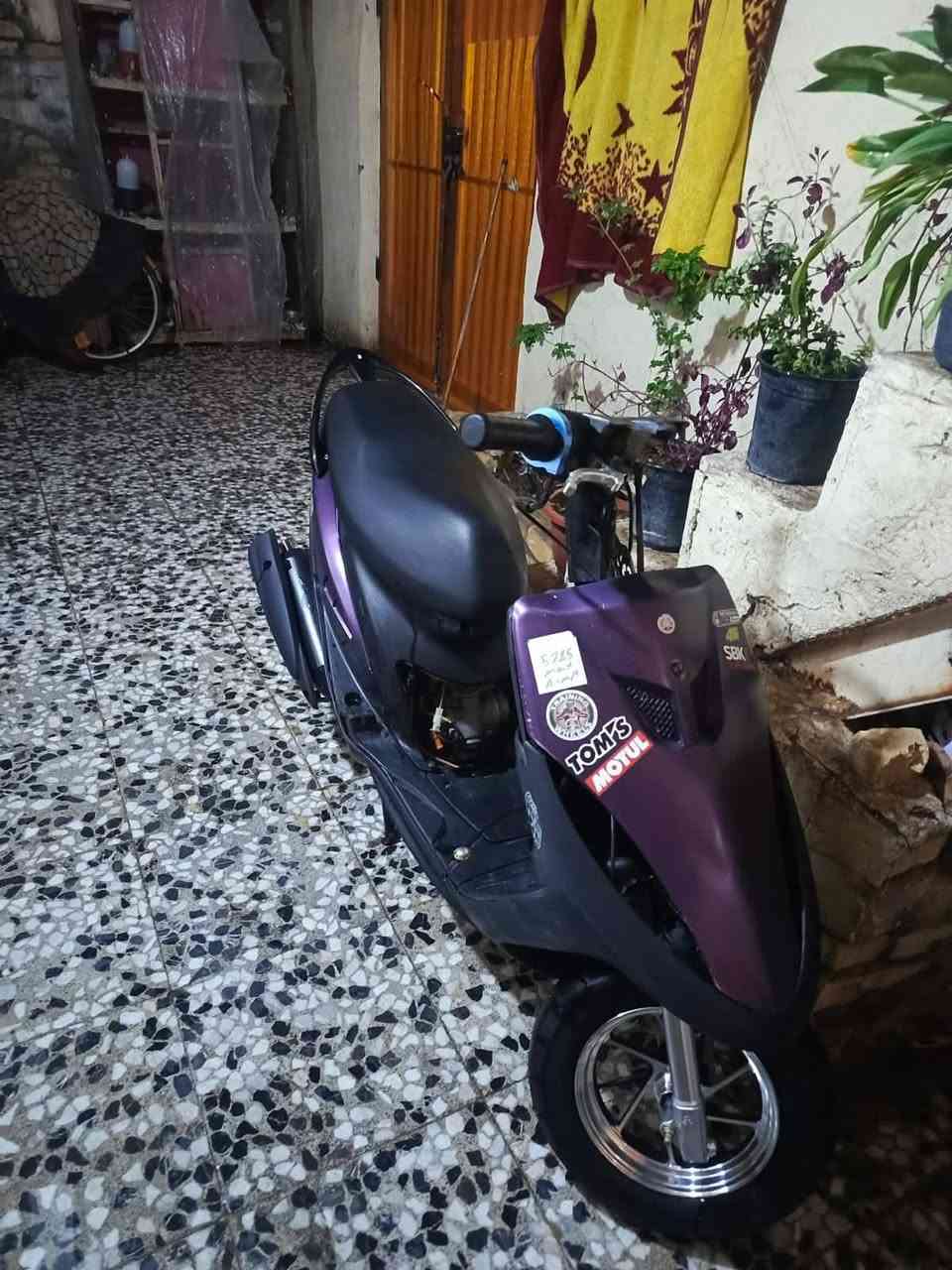 سلام عليكم دراجة ماكس عدلة للبيع
مكينة55شلعة معدل فول دراجة نضيفة شكل ومكينة كهربائيات كلهة شغالة سلف نكرة بكل وقت بس عوزهة عينة ومازدة يعني ماتعبك كلش ويالة مشيف صالونصة اف ام كفرات4ولفات سعر 750 وبيهة مجال شراي وتفيدك تعال واتساب رقم***********
