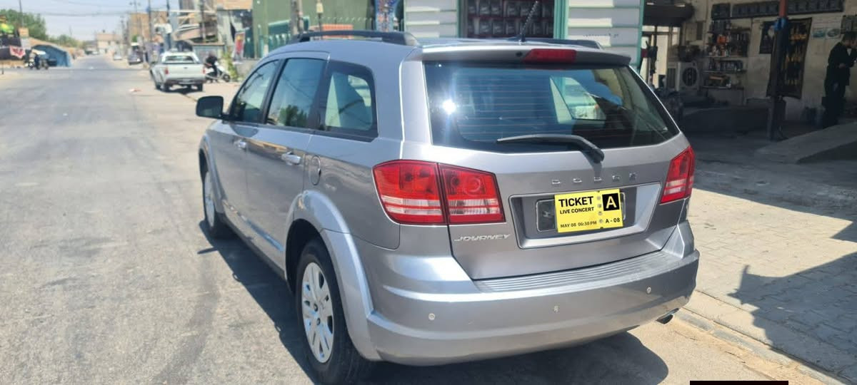 جورني 2015
ثلاث قطع تبريد 

رقم نجف

كير ومحرك 4وحداديه مكفولات

السعر 125$ 

***********
