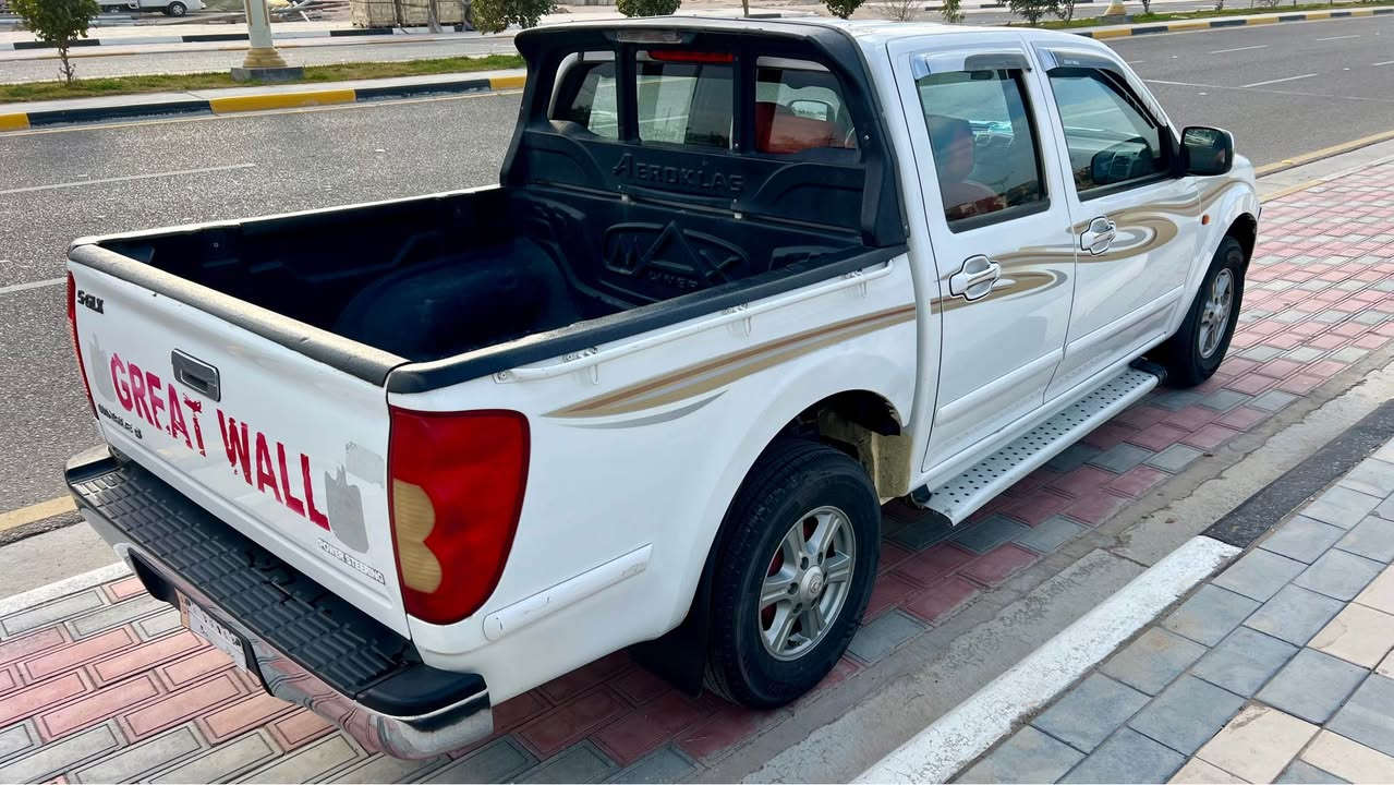 كريت ويل موديل 2015 مكفول من الصبغ والتبديل رقم بابل بأسمي سنويه لغاية 2027 محرك والكير مكفول كهربائيات كلها شغاله تبريد وتدفئة شغال باتري جديد حداديه نظيفه تخم تاير جديد 
السعر 88 وبيها مجال قليل 
مكان السياره كربلاء 
الرقم  *********** كربلاء, العراق
