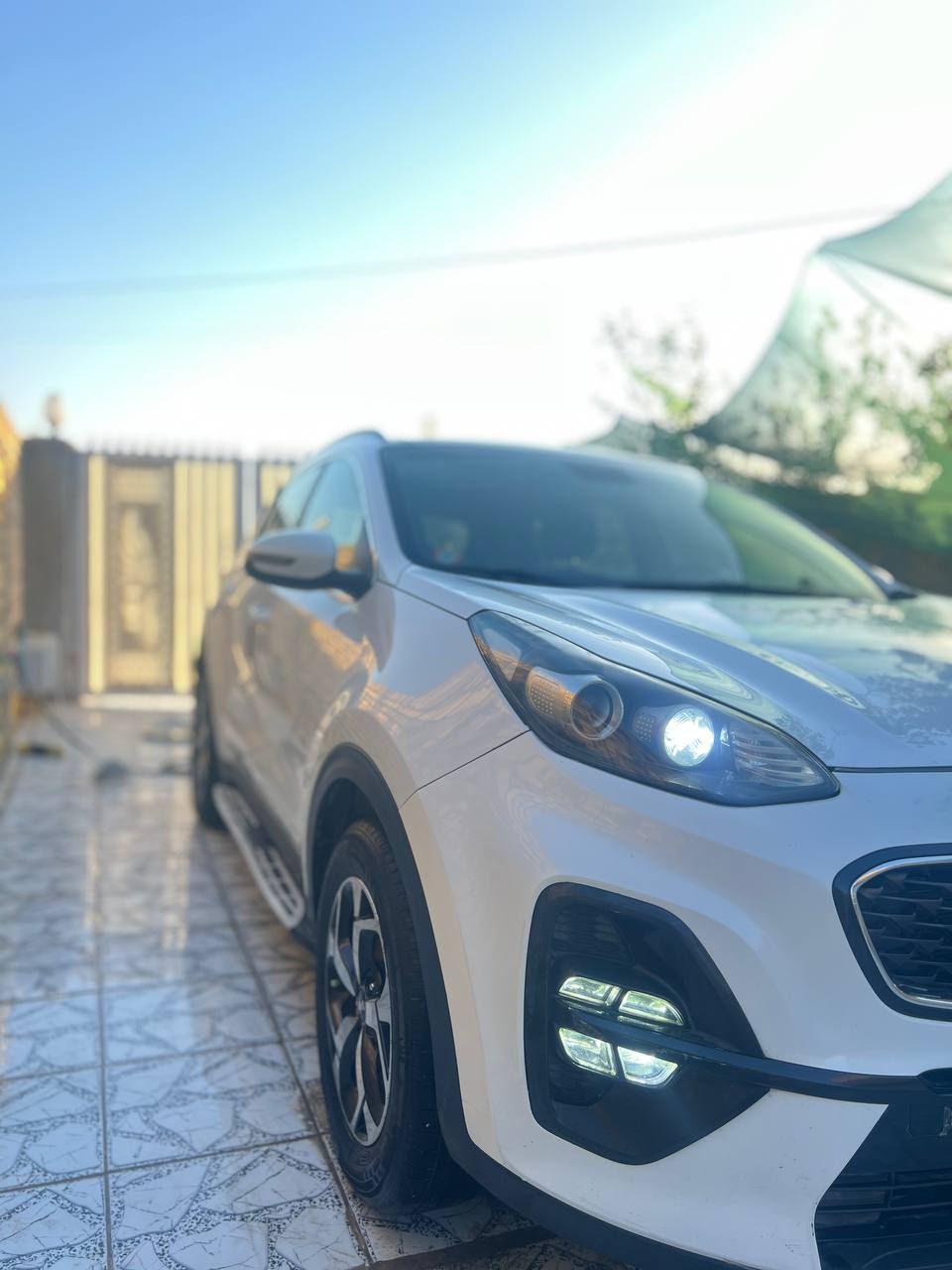 ياالله اللهم صل علئ محمد وآل محمد (للبيع او مراوس) كيا سبورتج 2019 شكل 2020 خليجي مكينه 2000 دوش السياره جديده بمعنه الكلمه وعلئ وضع الشركه ماشيه 124 الف كيلو السياره فول بانوراما بصمه شاشه كامره خلفيه رادار خلفي  كشنات جلد بقلاوه داخل صاج بلادي لايت عالي ناصي زنون   والسياره كير مكينه حداديه كفاله والسياره مكفوله كفاله عامه عده مكانين بارد والسونار مرفق بالصور. ولمن تجي تفحص وتتأكد السياره رقم اربيل تحويل ثاني يوم او وكاله ماكو مشكله مكاني بابل والسياره ترهم بيع او مراوس. *********** حلة, بابل
