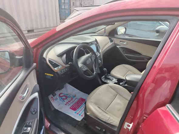 السلام عليكم عندي سنتافي موديل2016 امريكي رقم بغداد بأسمي بدون حادث كلين بل عراق انطخت الباب السايق السياره فول مواصفات بصمه وجلد وكشن كهرباء وشاشه جبيره وبنوراما رادار  ومانع انزلاق فول الفول حجم المكينه 2400 كير ومكينه وتبريد وصدر كله جديد السعر 145 وبيها مجال مكان السياره الشعب رقم الهاتف ***********
