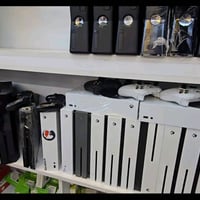 XBOX ONE يقبل ألعاب ال 360 و الجيل الذي قبله  جوده عاليه واضافه99% يجي...