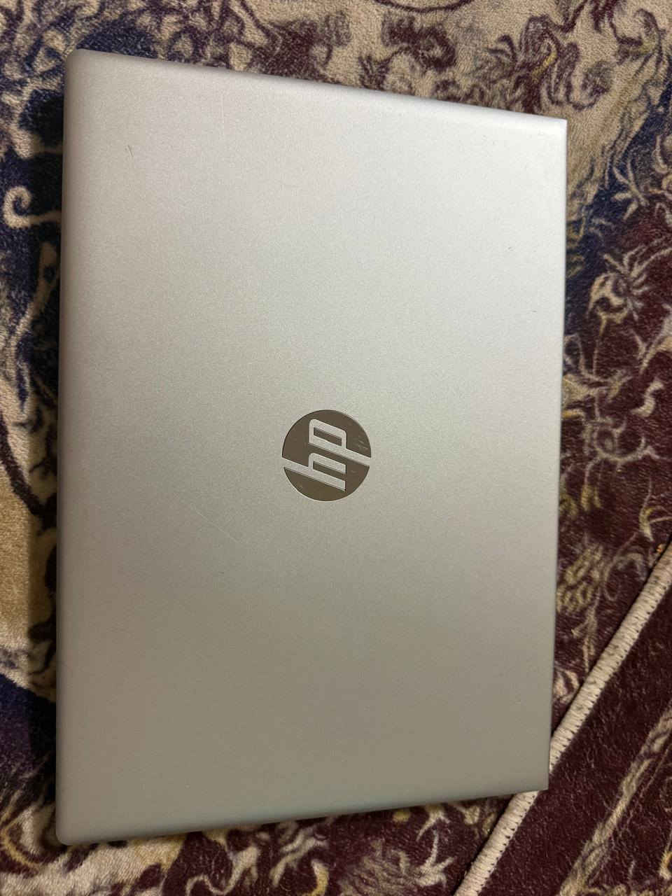 سلام عليكم لابتوب للبيع
نضافة 90٪
مواصفات كامله بل فيديو 
سعر 400 وبي مجال
عنوان كربلاء حي العامل
تواصل *********** واتساب
