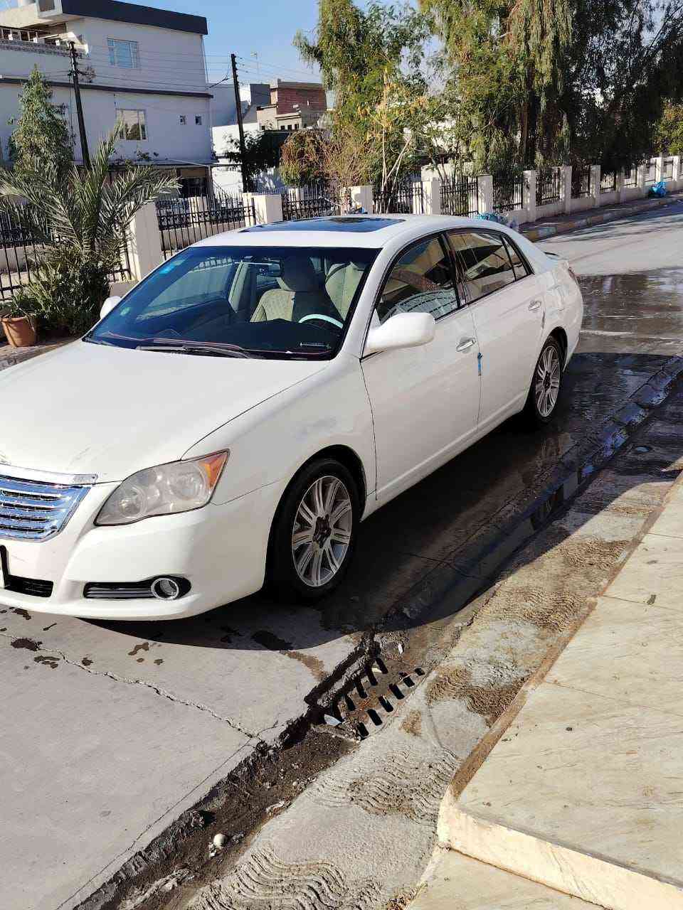 سلام عليكم افلون 2009 
3قطع صبغ 
محرك كير ب شرط تحويل أو وكال شرط 
للتفاصيل اكثر *********** كركوك, العراق
