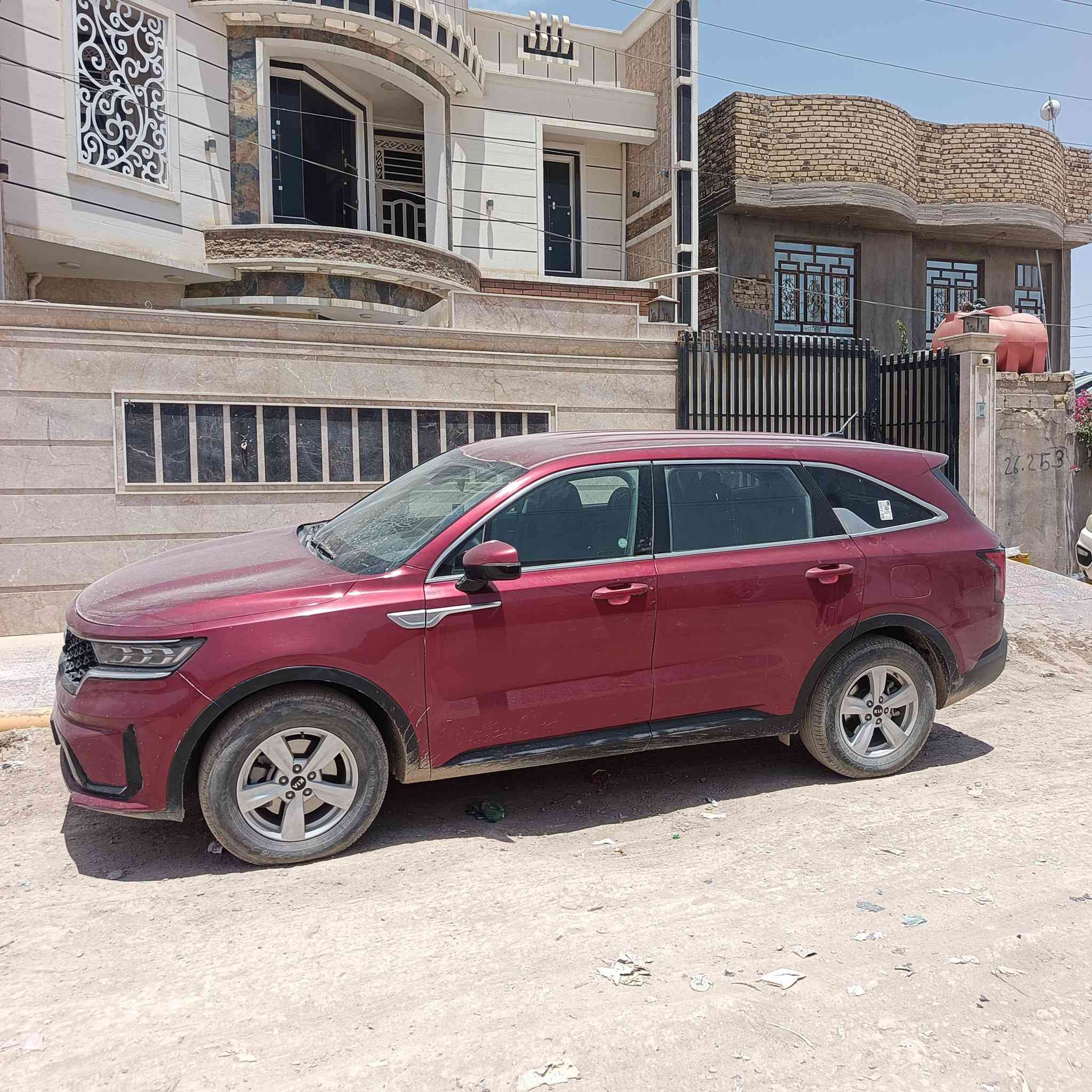 السلام عليكم عندي سونتو 2021 وارد امريكي لبيع رقم بغداد بسمي سبعة راكب  السعر ١٧٧ وبيه مجال الاستفسار *********** حادثها مكان السياره بابل   شارع 80 قطعتين

