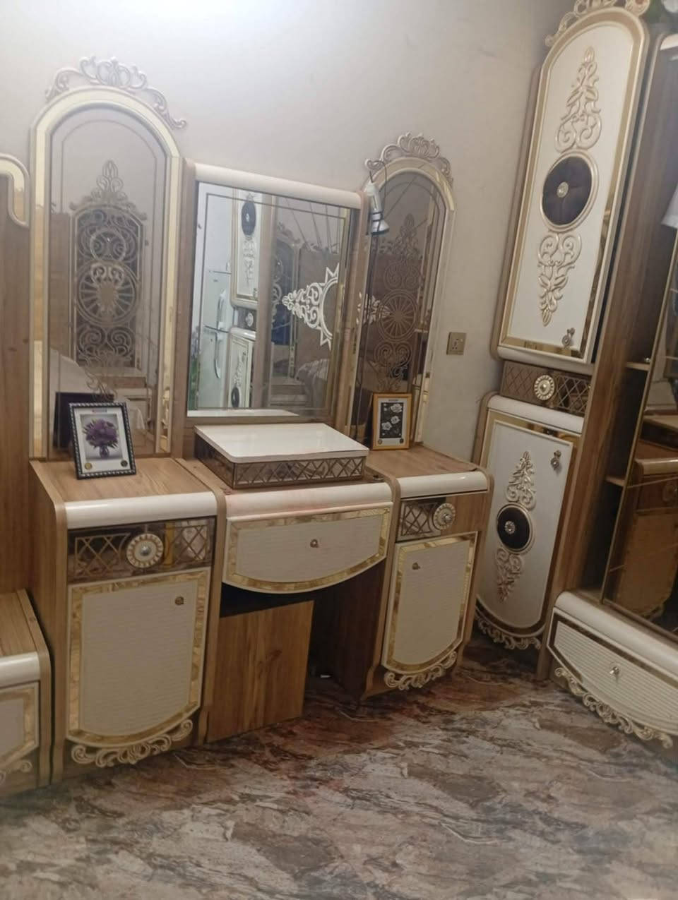 غرفه تركي نضيفه مستخدمه قليل
السعر مليون بيها مجال 
العنوان الفلوجه


**إذا كنت صاحب هذا الإعلان وتريد حذفه لأي سبب، رجاءا أرسل رسالة إلى الدعم الفني**