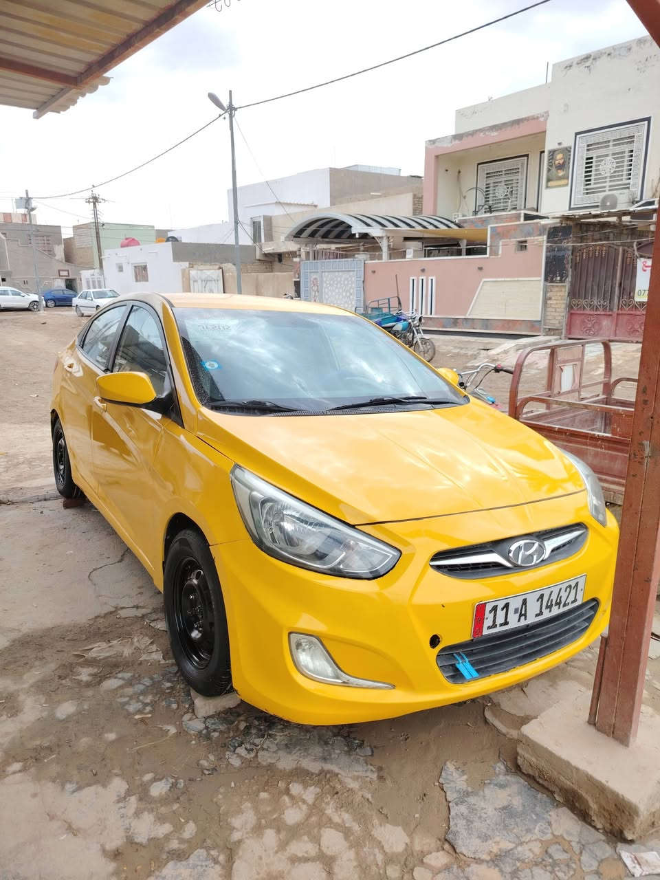 اكسنت 2013للبيع امريكي
مكينه 1600
بيها جوملغ خلفي بدون داخل مواصله الحوض
مكينه كير تبريد خير من الله السياره صبغه جديده تخم تاير
دواخل نضيفه كلش
مكاني ديوانيه
***********
