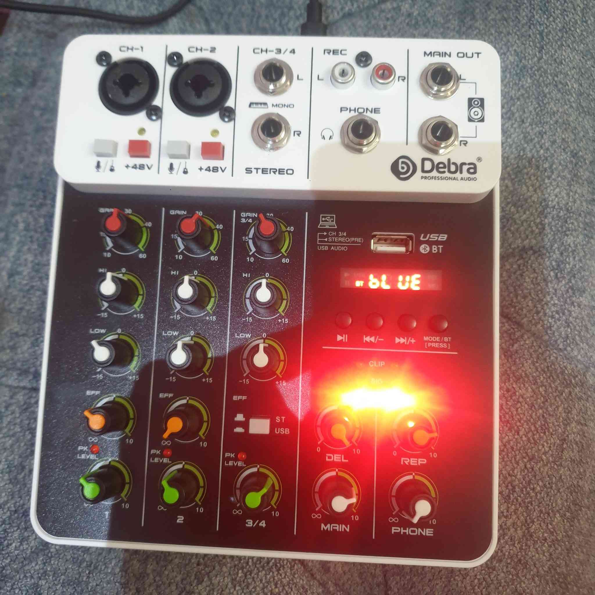 جهاز مكسر للبيع ادفع السعر المناسب


**إذا كنت صاحب هذا الإعلان وتريد حذفه لأي سبب، رجاءا أرسل رسالة إلى الدعم الفني**