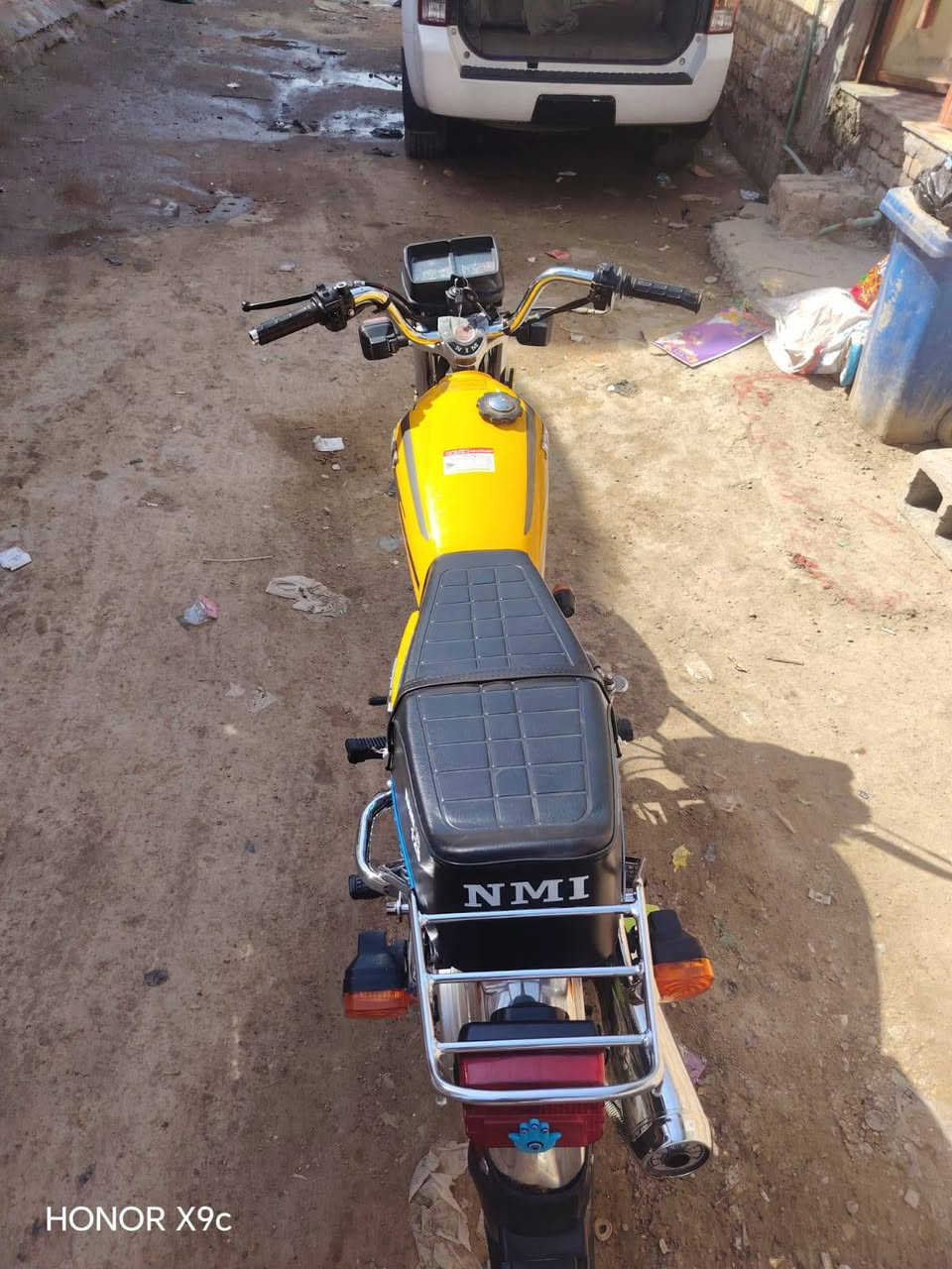 دراجه نامه امتياز اصولي دراجه نضيفه .. موديل 23 مامفتوحه عارضه ب800 وبيه مجال بسيط للشراي .. ***********
