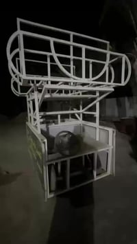 ورحمة الله وبركاتة  عربانة للبيع تشيل 8سماعات دبدوب و6سماعات ورقي  شغل...