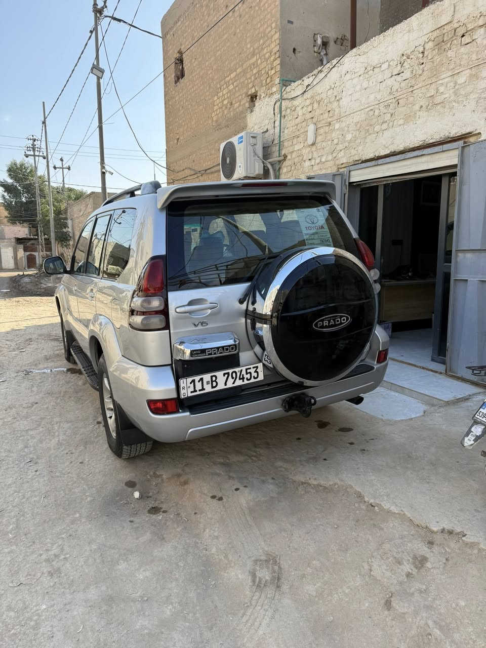 السلام عليكم
برادو ٢٠٠٨ مكينه ٦ سلندر كشنات تدفئه كشنات كهرباء جلد 

فتحه سقف ٧ راكب دبل تانكي تحكم ستيرن دفع رباع جاهزه السياره رقم بغداد باسمي 

صبغ الجاملغات الاماميه فقط بسبب الجرد بدون فتح وبدون ضربه وصبغ الجاملغ الخلفي 

السعر ١٦٥ وبيه مجال 

تلفون ***********
