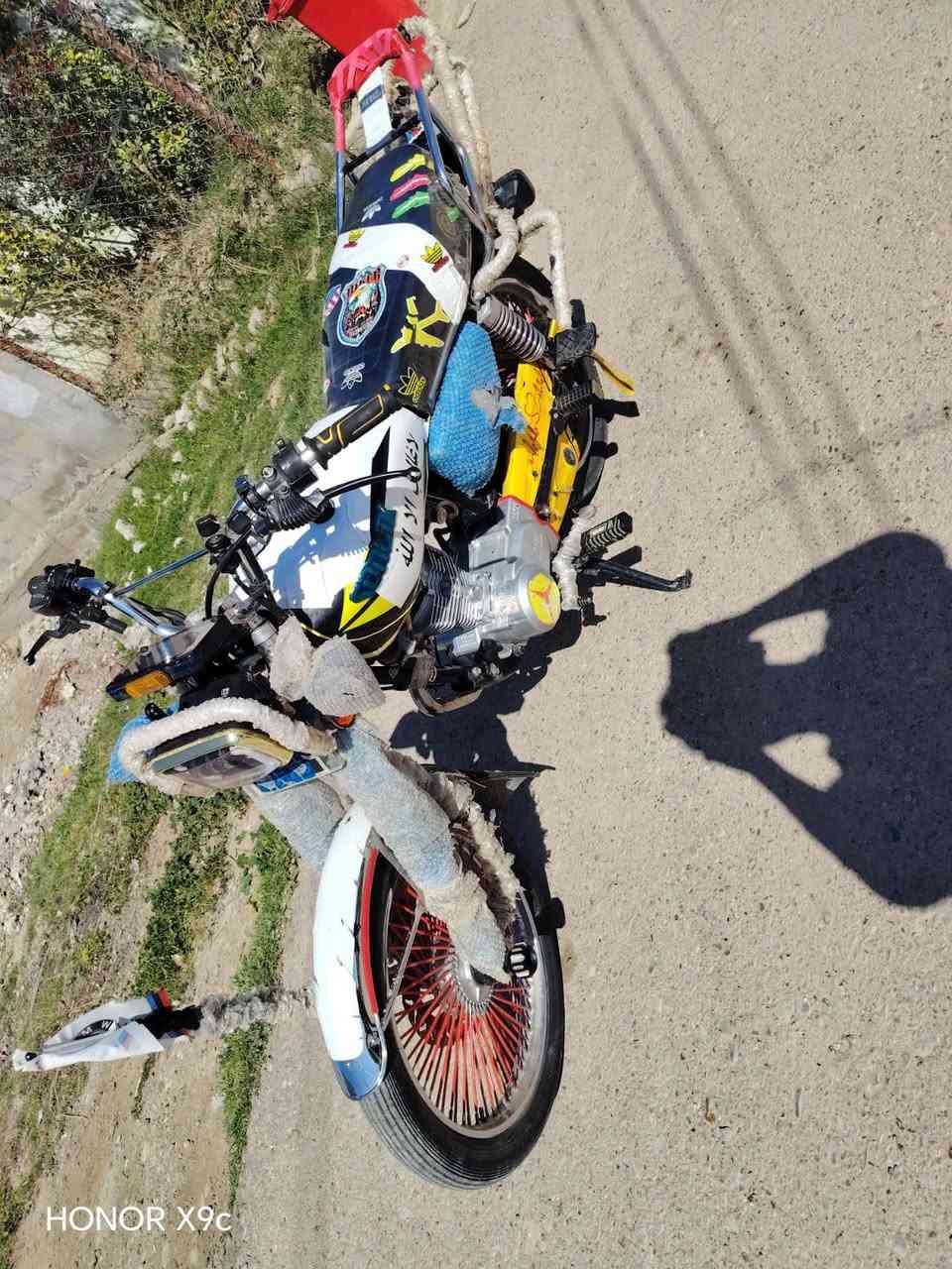 السلام عليكم دراجه تايكر البيع مديل 24 اي نقص مابيها دراجه كامله او متعوب عليها جمبزه اوراق كامله مكاني ديالى ناحيه السلام الاستفسار ***********
