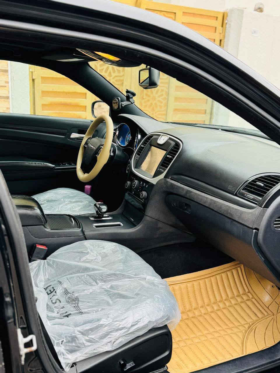 السلام عليكم رمضان كريم  اوباما 300s  فول مواصفات
موديل : 2014 اصل
ماشية :238 ميل 
بيع او مراوس بجارجر ١٤ او ١٥ او ١٦ شعندك جارجر نزل وانه خادمك 
سيارة استخدام شخصي للدوام عسكري اخوكم 

اصل لا محدث ولا شي كل على بلاد

فول على اخير شنو ل يعجبك من مواصفات بيه سياره

 سياره  وارد كندي 
حادثها جاملغ وبنيد 
سونار مرفق مع الصور 

ملاحظه: سياره (فور ويل ملغي) مكينه (3600)

   #  مواصفات  #
فتحتين بانوراما

مري هيتر

مري قلاب 

كامرة خلفية

شاشة كبيرة

نظام ملاحة 

كشنات جلد 

كشنات تدفه تبريد 

كشنات كهرباء

تحكمات استيرن

استيرن كهرباء

شفتات ستيرن

كير طياره كهربائيه 

كير نظام سبورت

تبريد قطعتين

تشغيل عن بعد 

لايت زنون 

كشافات زنون

ترحب بصمه 

بيبان بصمة

ونظام سبورت بلادي 

مكينه وكير خير من الله  

وبعد بيه مواصفات هواي ماذكرهن

 السعر155 وبيه مجال 

 سياره رقم بغداد 

عنوان/ بصرة

استفسار هاذه رقمي تصل وبيه (***********) واتساب
