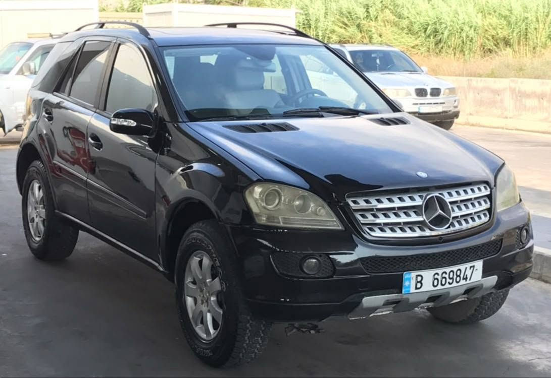 ✨🚙 #Mercedes_ML350_Moudel_2006 🚙✨
🔹 جيب بيت كيان اوراق شرعية وبينعمل سك بيع للشاري 📝
🔹 موتير 350 V ستة سيلندر شركة 💪
🔹 فيتاس ستبترونيك  شركة ⚙️
🔹 مكنيك ناعمة، مكيف شغال ، كلو مختم اربعة زجاج كهربا فتحة كريستال مرايا كهرباء مركزي الارم الاورجينال شاشة وسيدي بوكس اورجينال وكلشي فيه عالفحص ✅
🔹 دواليب جنوطة جيدة و سبير مع عفريد الاورجينال 🔥
🔹 صالون وداخلية  جيد جدأ وبويا 95% 🎯
💰 السعر 6000 دولار وعالأرض بتتكارم 💵
📍 موجود في طرابلس جبل محسن للجدين
📞 للتواصل: 70568173 طرابلس, لبنان


**إذا كنت صاحب هذا الإعلان وتريد حذفه لأي سبب، رجاءا أرسل رسالة إلى الدعم الفني**