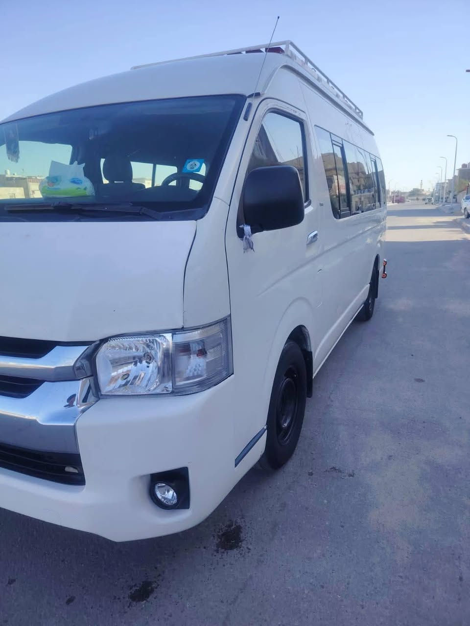 سلام عليكم هايسه 9للبيع بيه صبغ لصندوك وبيه صبغ بلربع الوره مال الطويله ولباقي مكفوله مكينه وكير واكسن وحداده تخم تاير جديد رقمها بابل تحويل ثاني يوم مكان البصره لسعر 185رقم لهاتف ***********
