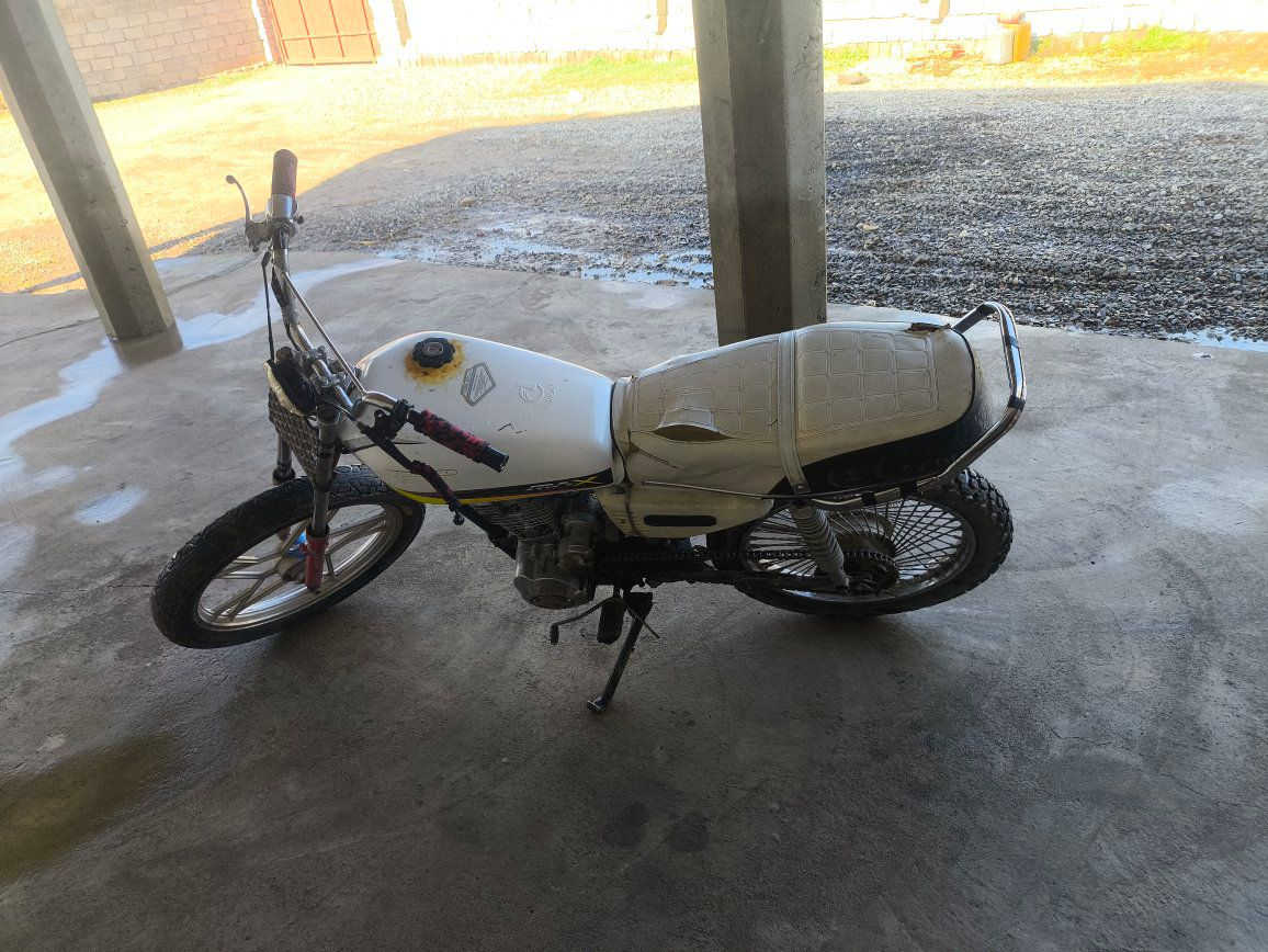 موطور للبيع السعر خاص رقم الهاتف  ‏‪0776 892 9041‬‏
