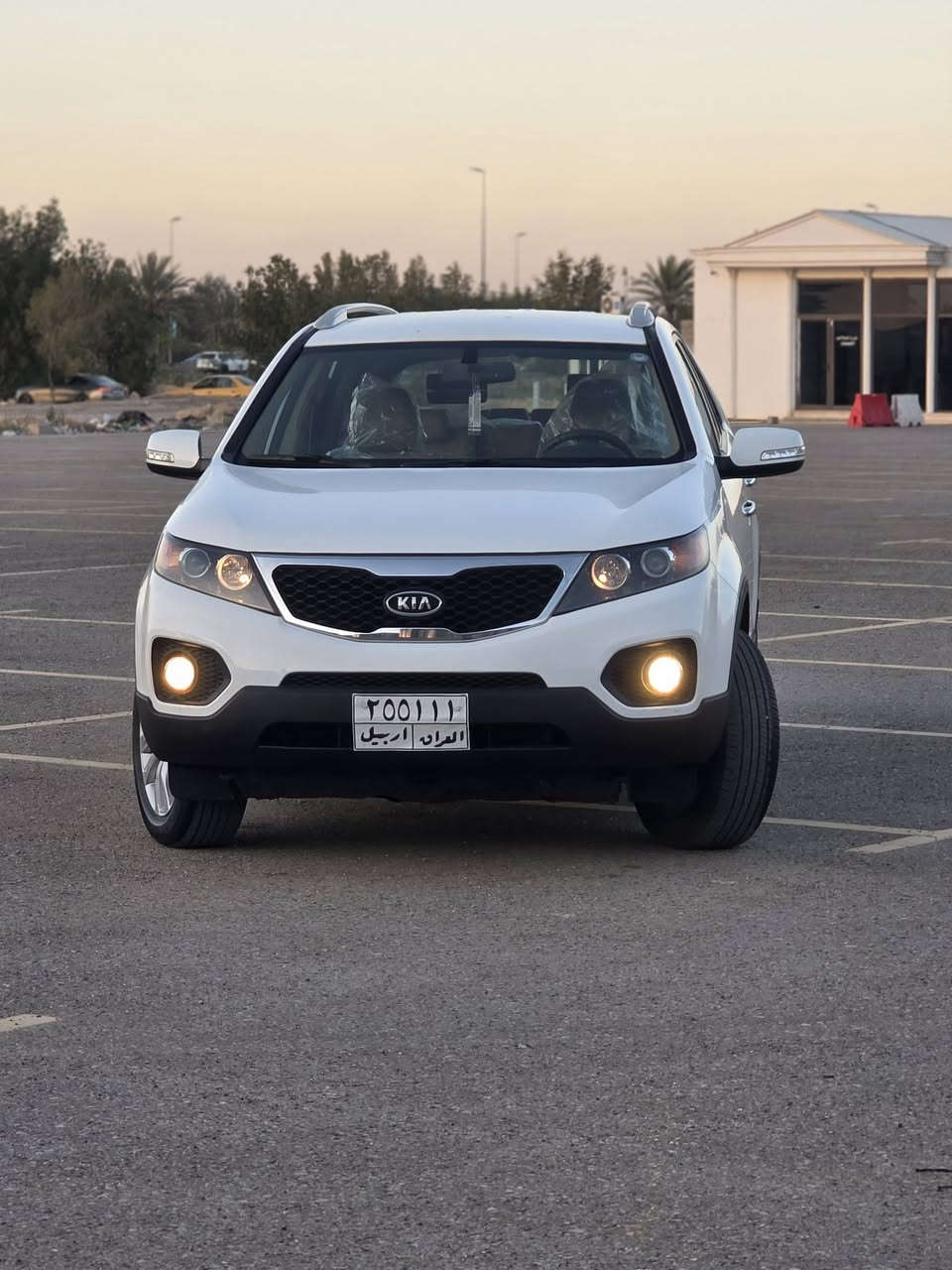 سلام عليكم عندي كيا سورنتو 2012 ٧ ركاب مكفوله من البارد وصبغ ٤ تايرات جدد محرك ٢٤٠٠ تبريد ٣ قطع فوله عده السلايت سياره كلش جديده سياره من شركه شخص واني ثاني باسمي سياره اني مسويلهه هزه وفحص قبل ١٠ ايام يعني كبل تروح للمرور مكاني بغداد رقمي *********** سعر 142

