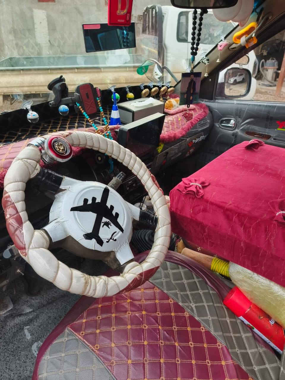 السلام عليكم كيا بريجو موديل 96 بغداد الماني سنويته لنهايت ال26 مصبوغه جماليه لا طخه ولا ضربه الصبغ  جماليه فقط شواصي مكفوله تخم تاير ويل منغولي تخم كهربائيات كامله مكمله لايت زنون ابوالضمان تحويل ثاني يوم السعر 60 وبيه مجال مال جناي الله شاهد متعوب عليه وبالعافيه ع الياخذه للتصال ***********///////***********
