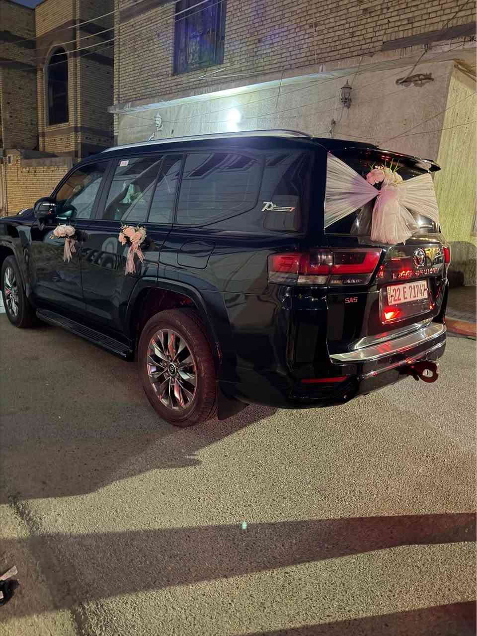 السلام عليكم، لاندكروز Gxr 2022  سبعينه جديده وكفاله عامة من كلشي رقم اربيل الجديد، مغلفه ppf . ساز اصلي . *********** البصرة, العراق
