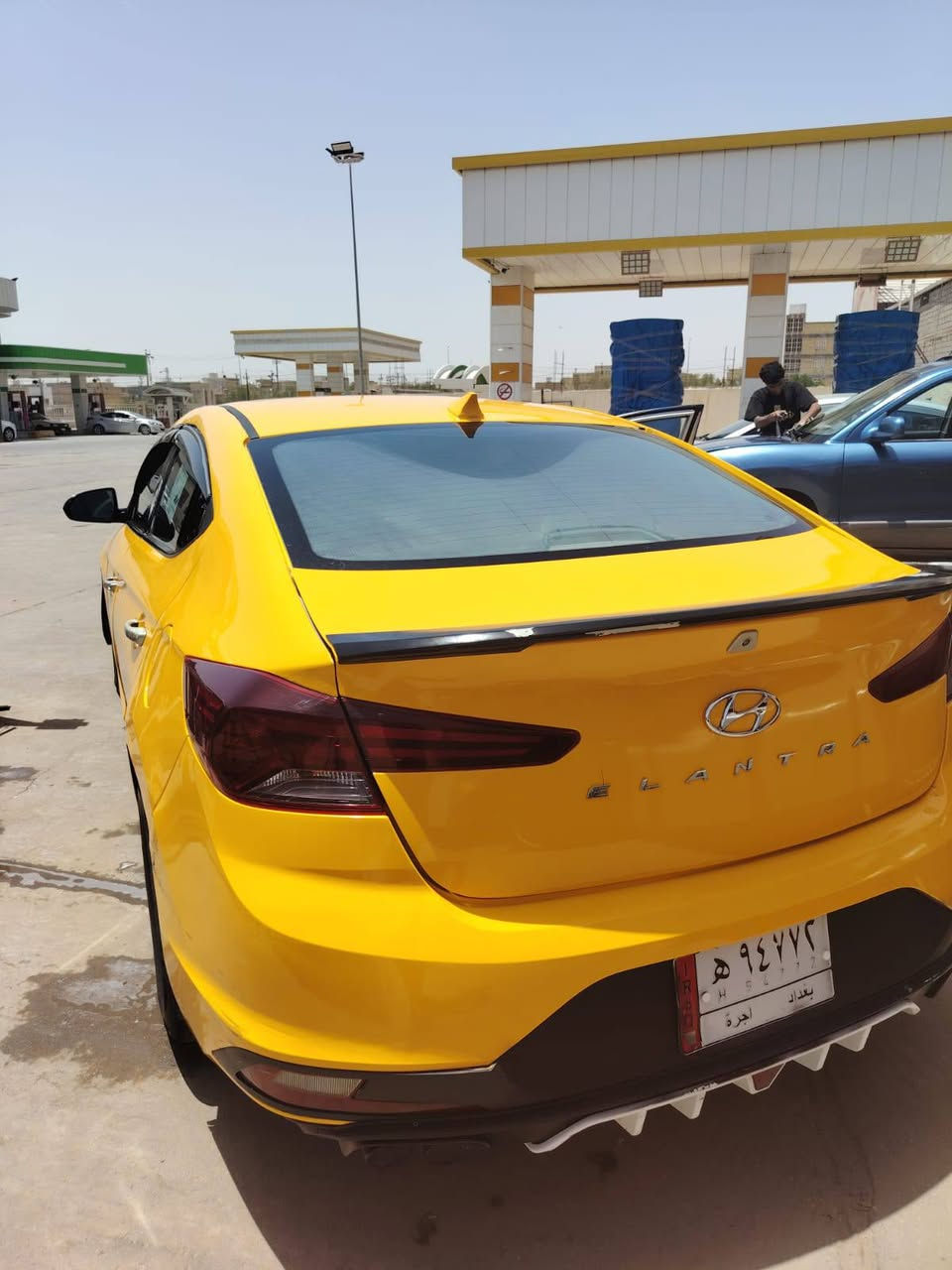 سلام وعليكم النتره مديل 20 أمريكي حادثها جاملغ وبنيد والباقي كفاله كير محرك كفاله حداديه تبريد جاهزه سياره سعرها 115 وبيها مجال. ***********
