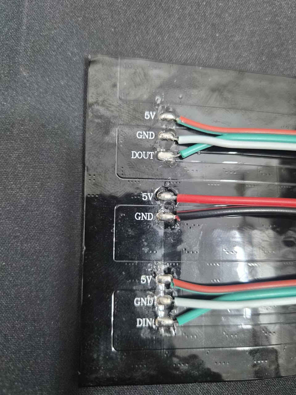 متوفر لدينا . شاشة 8x8
RGB LED  متوافقة مع لوحات ESP32  , Arduino   وسهلة البرمجة لعرض النصوص والاسكال


**إذا كنت صاحب هذا الإعلان وتريد حذفه لأي سبب، رجاءا أرسل رسالة إلى الدعم الفني**