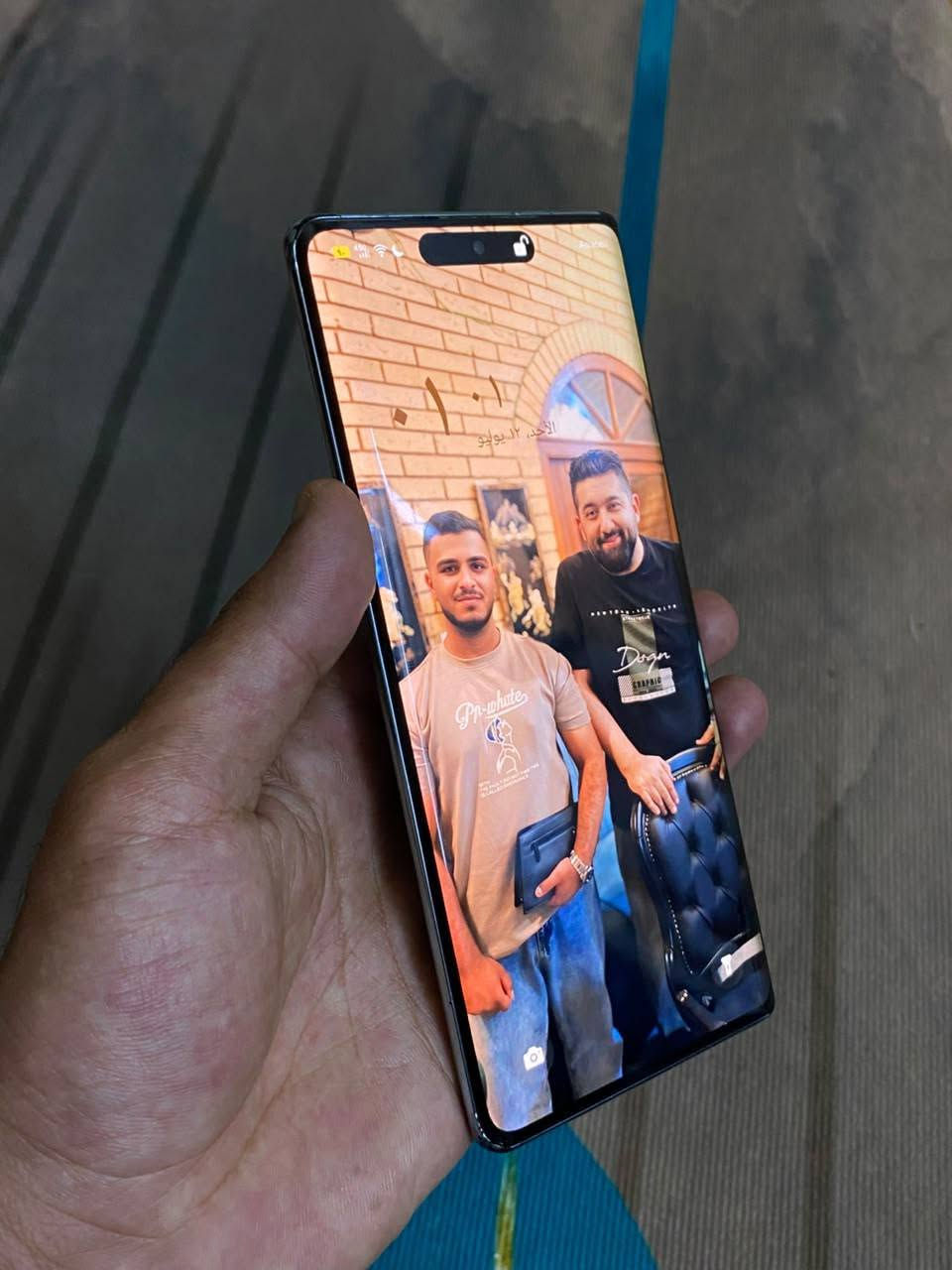 سلام عليكم
هاتف انفنكس زيرو 40 نضافه 70% ما مفتوح ولا داخل صيانه من اشتريته الحد هسه بيه شخوط بسيطه لا كسر ولا شي والضربات بالشاصي مبينه بالصور للبيع أو المراوس بأيفون 
هاتف / ***********
